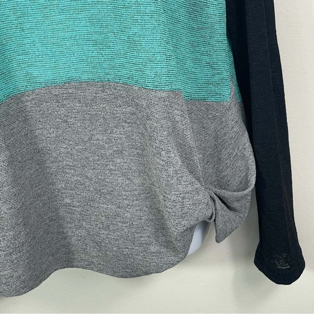 Color Block Front Knot Blouse - Picture 3 of 5